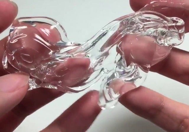 Прозрачный слайм из жидкого клея