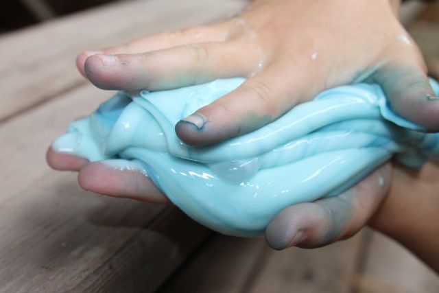 Что делать, если слайм красит руки